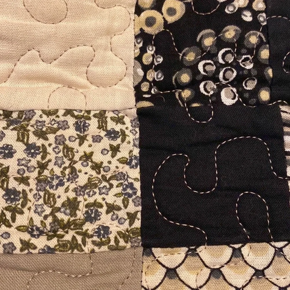 Donna Sharp shoulder tote bag patchwork quilted black & cream cottagecore - Picture 4 of 11